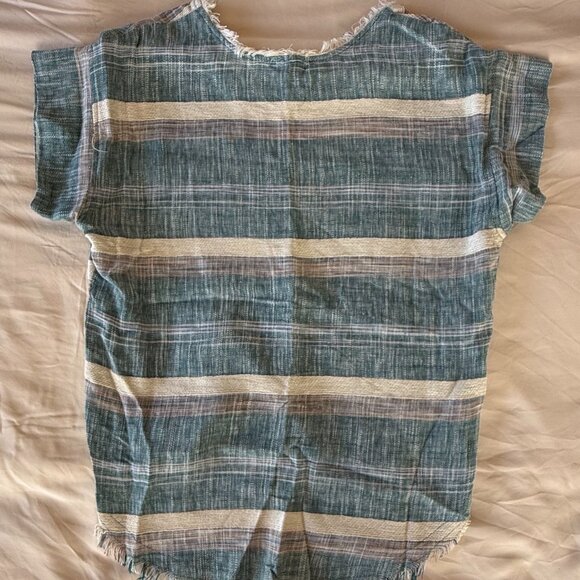 Casual Linen Top - Picture 4 of 4